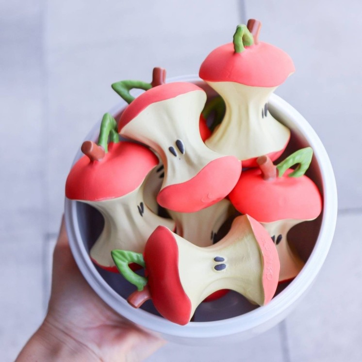 PEPA THE APPLE - OLI&CAROL